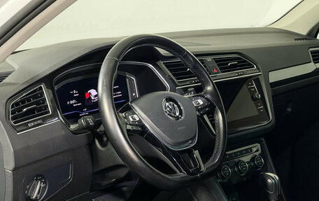 Volkswagen Tiguan II, 2019 год, 3 797 000 рублей, 13 фотография