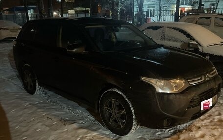 Mitsubishi Outlander III рестайлинг 3, 2012 год, 1 250 000 рублей, 3 фотография