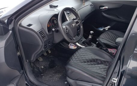 Toyota Corolla, 2011 год, 950 000 рублей, 11 фотография