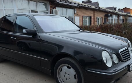 Mercedes-Benz E-Класс, 2000 год, 860 000 рублей, 2 фотография