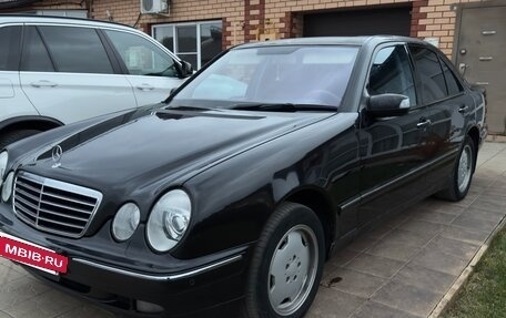 Mercedes-Benz E-Класс, 2000 год, 860 000 рублей, 4 фотография