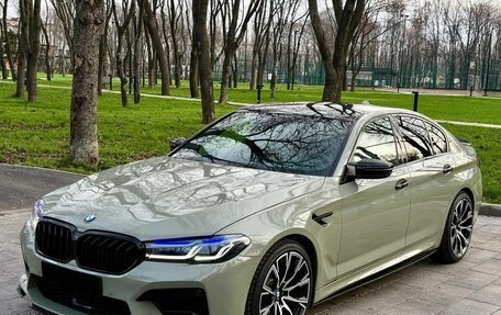 BMW 5 серия, 2017 год, 3 300 000 рублей, 2 фотография