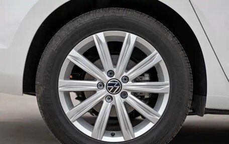 Volkswagen Touran III, 2022 год, 1 875 000 рублей, 9 фотография