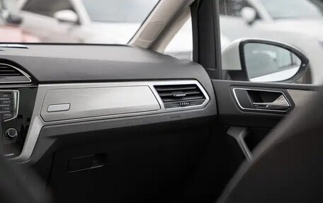 Volkswagen Touran III, 2022 год, 1 875 000 рублей, 19 фотография