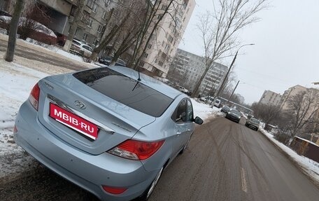Hyundai Solaris II рестайлинг, 2013 год, 850 000 рублей, 11 фотография