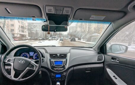 Hyundai Solaris II рестайлинг, 2013 год, 850 000 рублей, 15 фотография