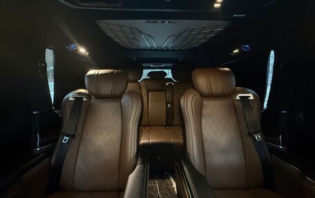 Mercedes-Benz V-Класс, 2021 год, 18 фотография