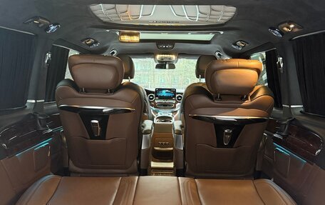 Mercedes-Benz V-Класс, 2021 год, 21 фотография