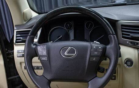 Lexus LX III, 2015 год, 4 998 000 рублей, 17 фотография