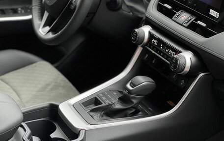 Toyota RAV4, 2025 год, 4 090 000 рублей, 20 фотография