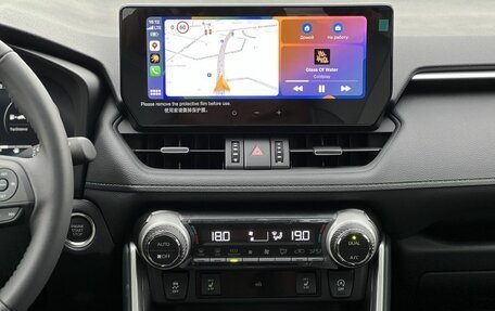 Toyota RAV4, 2025 год, 4 090 000 рублей, 16 фотография