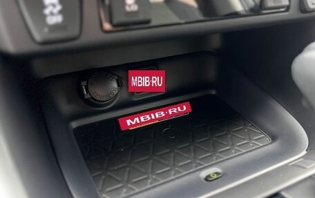 Toyota RAV4, 2025 год, 4 090 000 рублей, 22 фотография