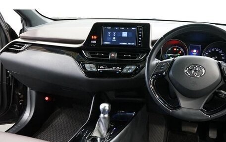 Toyota C-HR I рестайлинг, 2019 год, 1 480 000 рублей, 7 фотография