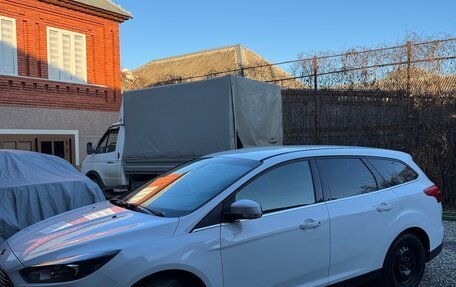 Ford Focus III, 2015 год, 965 000 рублей, 3 фотография