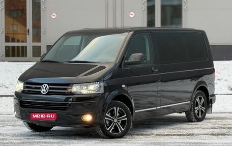 Volkswagen Multivan T5, 2013 год, 2 000 000 рублей, 1 фотография