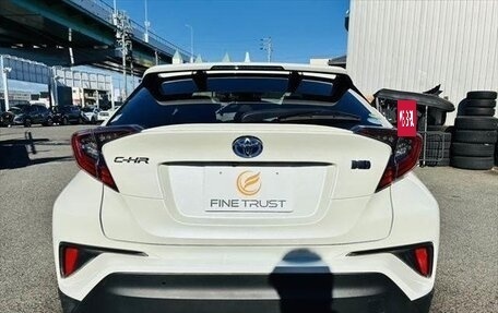 Toyota C-HR I рестайлинг, 2017 год, 1 383 000 рублей, 3 фотография