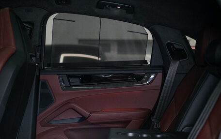 Porsche Cayenne III, 2025 год, 25 420 000 рублей, 30 фотография