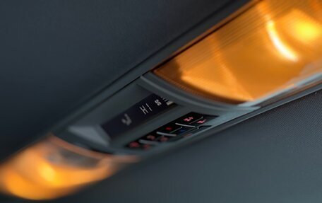 Volkswagen Multivan T5, 2013 год, 2 000 000 рублей, 16 фотография