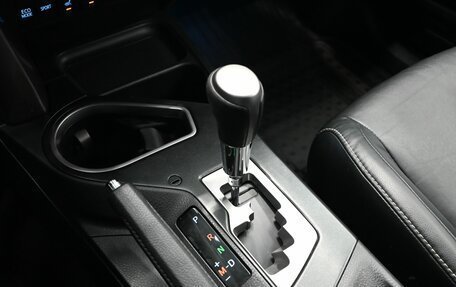 Toyota RAV4, 2017 год, 2 700 000 рублей, 14 фотография