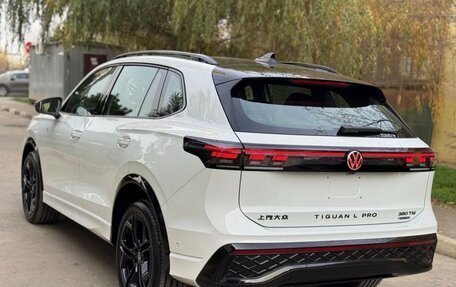 Volkswagen Tiguan, 2025 год, 5 100 000 рублей, 10 фотография