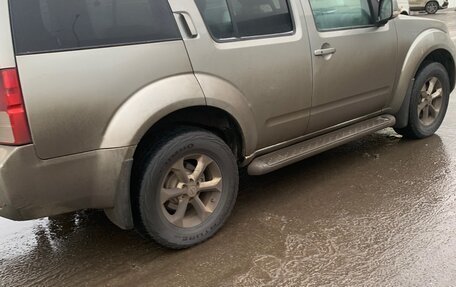 Nissan Pathfinder, 2010 год, 1 300 000 рублей, 2 фотография