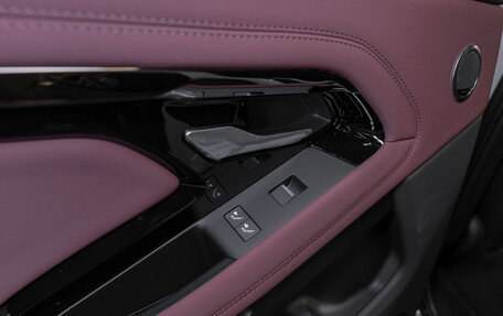 Land Rover Range Rover Evoque II, 2025 год, 6 500 000 рублей, 24 фотография