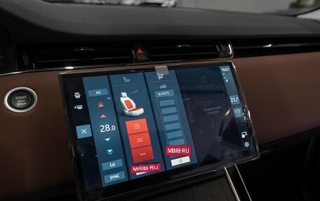 Land Rover Range Rover Evoque II, 2025 год, 6 500 000 рублей, 19 фотография