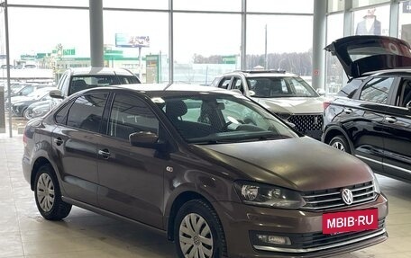 Volkswagen Polo VI (EU Market), 2015 год, 927 000 рублей, 2 фотография