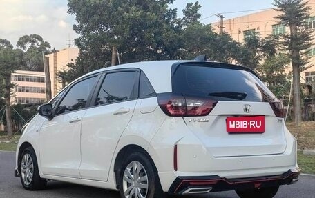 Honda Fit, 2021 год, 1 000 000 рублей, 7 фотография