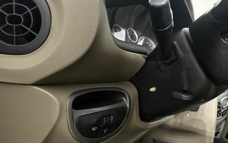 Hyundai Santa Fe III рестайлинг, 2005 год, 600 000 рублей, 9 фотография