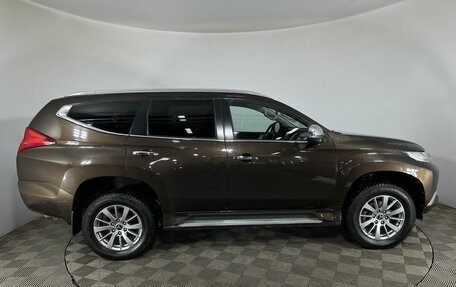 Mitsubishi Pajero Sport III рестайлинг, 2018 год, 2 900 000 рублей, 4 фотография