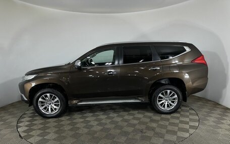 Mitsubishi Pajero Sport III рестайлинг, 2018 год, 2 900 000 рублей, 5 фотография