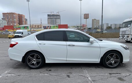 Honda Accord IX рестайлинг, 2013 год, 2 300 000 рублей, 2 фотография