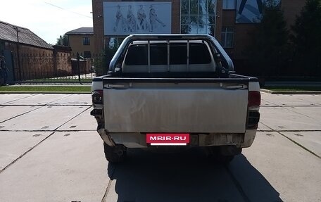 Toyota Hilux VII, 2011 год, 1 100 000 рублей, 5 фотография