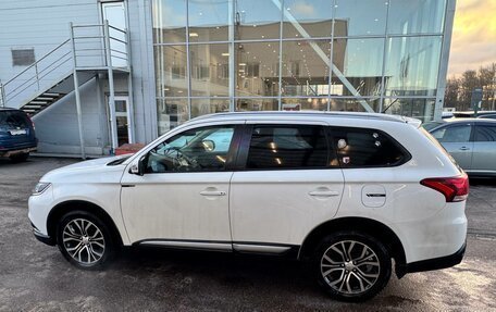 Mitsubishi Outlander III рестайлинг 3, 2015 год, 1 599 000 рублей, 3 фотография