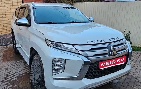 Mitsubishi Pajero Sport III рестайлинг, 2022 год, 4 100 000 рублей, 3 фотография