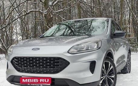 Ford Escape, 2022 год, 2 110 000 рублей, 5 фотография