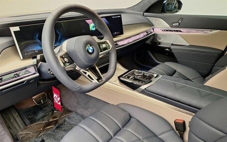 BMW 7 серия, 2025 год, 24 670 000 рублей, 2 фотография