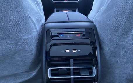 Volkswagen Tiguan, 2025 год, 5 400 000 рублей, 21 фотография