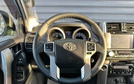 Toyota Land Cruiser Prado 150 рестайлинг 2, 2012 год, 2 865 000 рублей, 26 фотография