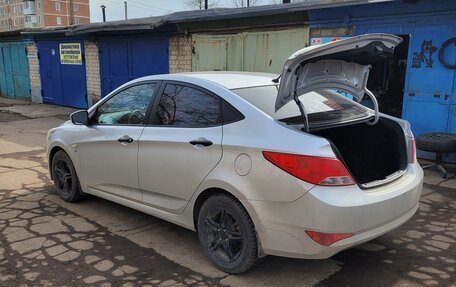 Hyundai Solaris II рестайлинг, 2014 год, 650 000 рублей, 3 фотография