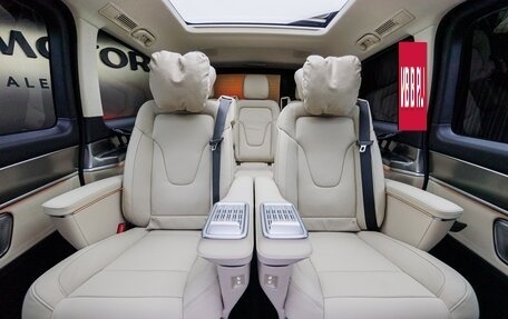 Mercedes-Benz V-Класс, 2025 год, 14 790 000 рублей, 34 фотография