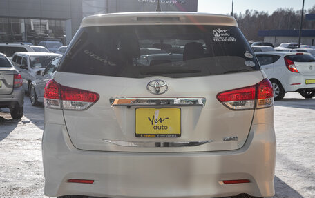 Toyota Wish II, 2011 год, 1 248 000 рублей, 8 фотография