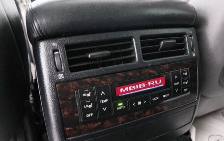 Toyota Land Cruiser 200, 2010 год, 3 479 000 рублей, 21 фотография