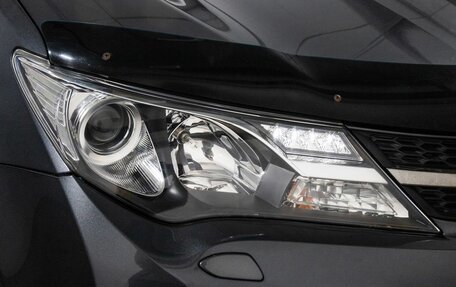 Toyota RAV4, 2015 год, 2 220 000 рублей, 23 фотография