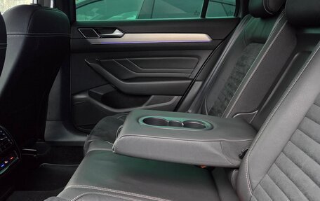 Volkswagen Passat B8 рестайлинг, 2020 год, 2 600 000 рублей, 12 фотография