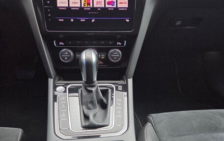 Volkswagen Passat B8 рестайлинг, 2020 год, 2 600 000 рублей, 11 фотография