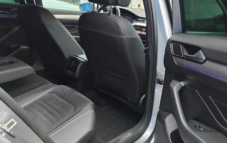 Volkswagen Passat B8 рестайлинг, 2020 год, 2 600 000 рублей, 8 фотография