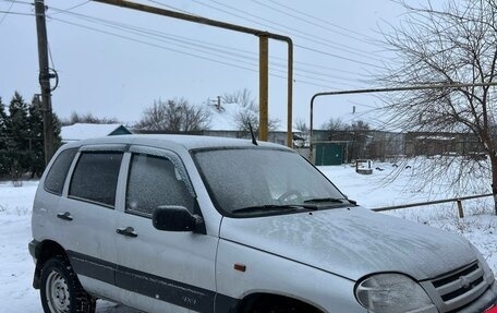 Chevrolet Niva I рестайлинг, 2003 год, 360 000 рублей, 1 фотография