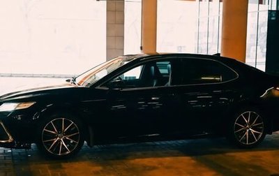 Toyota Camry, 2021 год, 3 150 000 рублей, 1 фотография